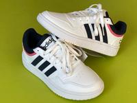 Adidas Sneaker *NEU* Damen Mädchen HOOPS 3.0 Größe 38 (US 6 1/2) Hessen - Freigericht Vorschau