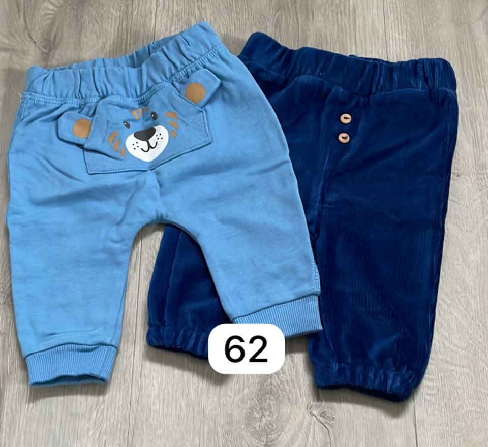 Baby Kleidung 62  H&M sOliver staccato in Holtgast