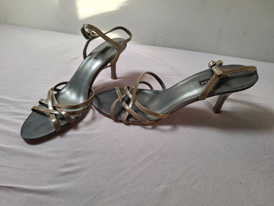 Damen BELMONDO Sandale Größe 40 in Groß-Gerau
