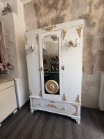 ⚜️ Kleiderschrank Dielenschrank Shabby Chic Weiß Gold Vintage ⚜️ Essen-West - Holsterhausen Vorschau