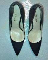 Prada Pumps Gr. 37 1/2 Düsseldorf - Benrath Vorschau