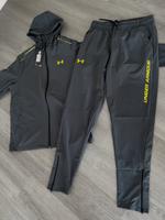 Under Armour Trainingsanzug in Größe M Nordrhein-Westfalen - Herzogenrath Vorschau