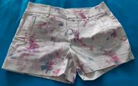 Calvin Klein Shorts❤ kurze Hose Gr.34 weiss/bunt neuwertig!!! Niedersachsen - Langenhagen Vorschau