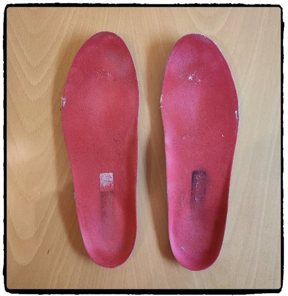 Adidas Einlegesohlen Laufschuhe Schuheinlagen Gr. 43 1/3 Fußbett in  Nürnberg (Mittelfr) - Mitte | eBay Kleinanzeigen ist jetzt Kleinanzeigen