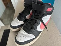 Nike Court Borough Gr 40 Hessen - Melsungen Vorschau