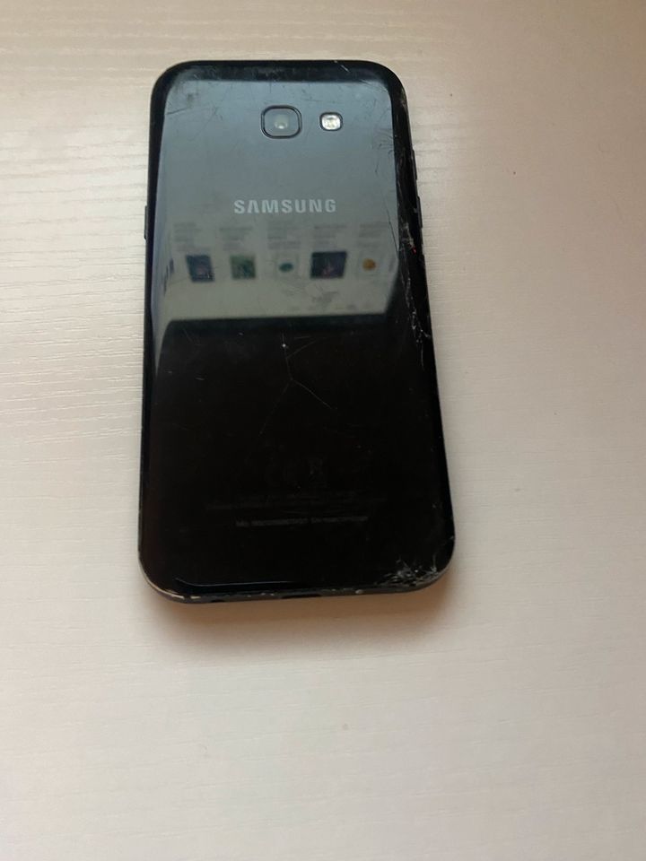Ein Samsung Bastler Handy in Köln