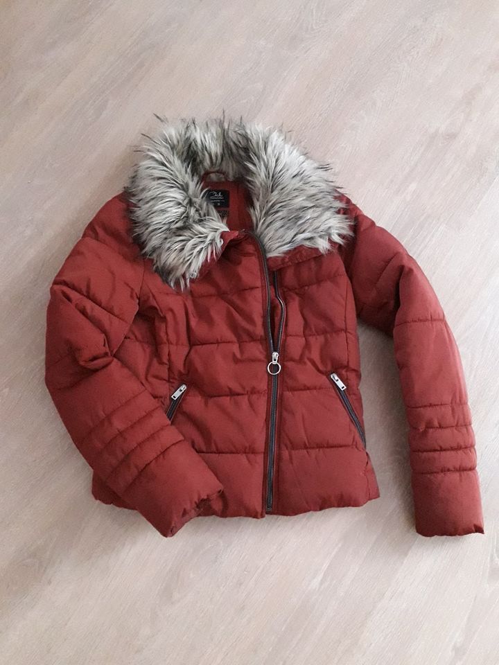 Mädchen Kurzjacke Gr. 36 in rostfarben in Melbeck