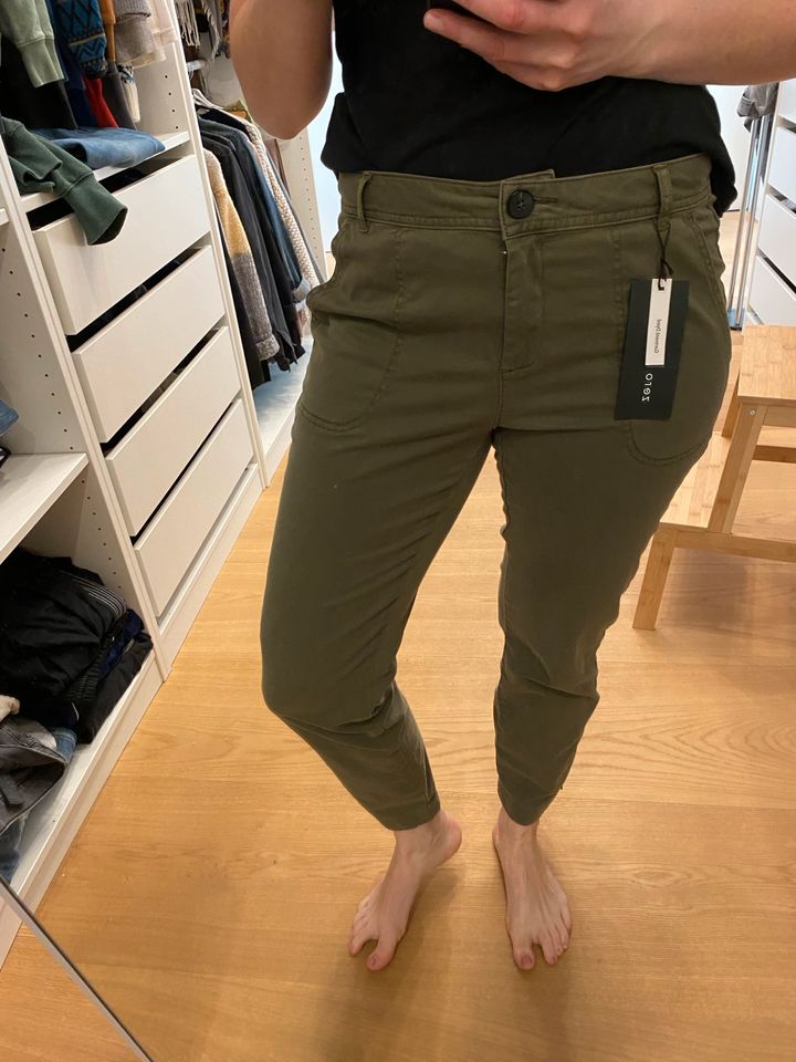 Chino Grün Khaki Zero Neu mit Etikett 36 in Bous