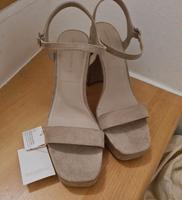 *NEU* Sandalette / Heels / Absatzschuh pull&bear beige/sand/nude Rheinland-Pfalz - Mainz Vorschau