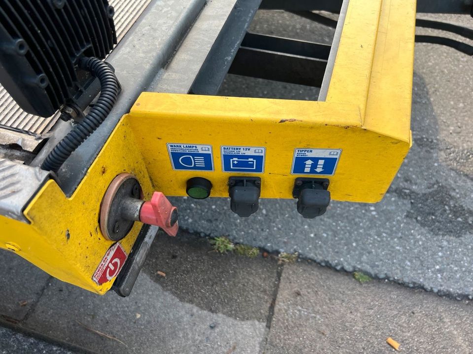 Autotransporter Anhänger Formula 30.50 Kippe 3t in Herne