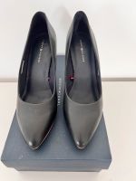 Tommy Hilfiger Leder Pumps schwarz 39 Düsseldorf - Mörsenbroich Vorschau