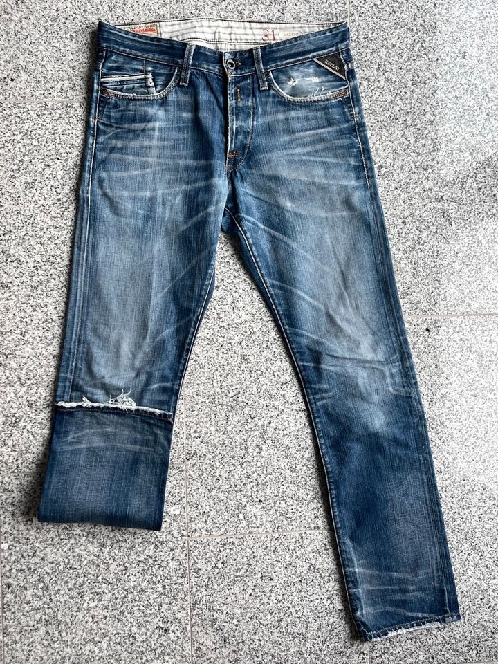 REPLAY Jeans Herren WAITOM ** W31 L32 in Backnang