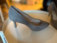 Buffalo Pumps grau Wildleder Größe 38 München - Sendling-Westpark Vorschau