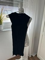 2 Kleider : Zara Kleid strech + H&M Kleid s 36 Niedersachsen - Duderstadt Vorschau