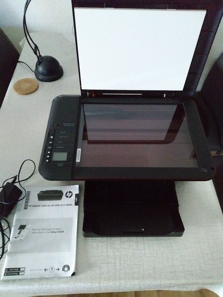 HP Deskjet 3050 All-In-One J610 Series Drucker in Halle