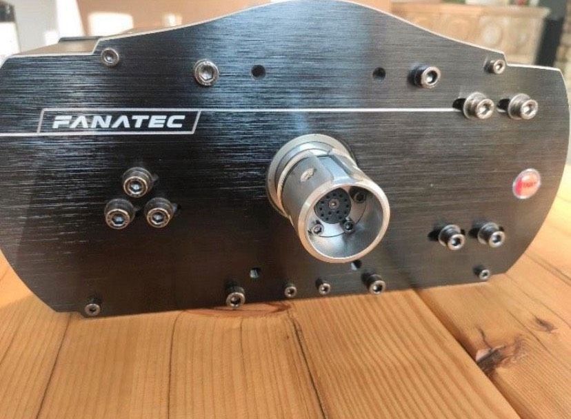 Fanatec csw 2.5 SEHR GUTER ZUSTAND SIMRACING WHEELBASE in Alfeld (Leine)