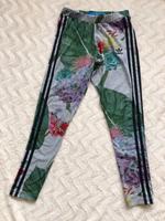 Adidas Leggings in XS grau mit Blumen Muster Bayern - Wendelstein Vorschau