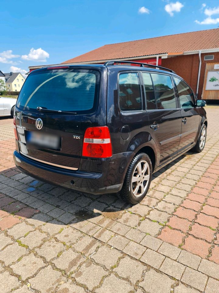 Volkswagen Touran in Hameln
