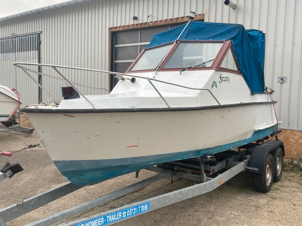 Motorboot Angelboot Sportboot Kajütboot in Bad Kleinen