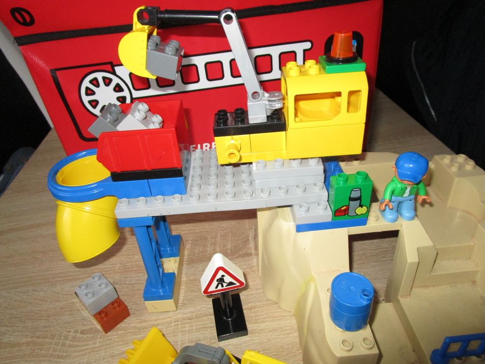 Lego Duplo Steinbruch / Baustelle Straßenkehrmaschine in Iserlohn