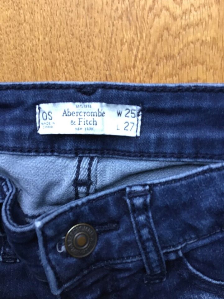 Abercrombie & Fitch Jeans dunkelblau P.S. w25 l27 in Mönchengladbach