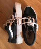 Neuwertig Vans Sneaker Turnschuhe schwarz weiß Sachsen - Bautzen Vorschau