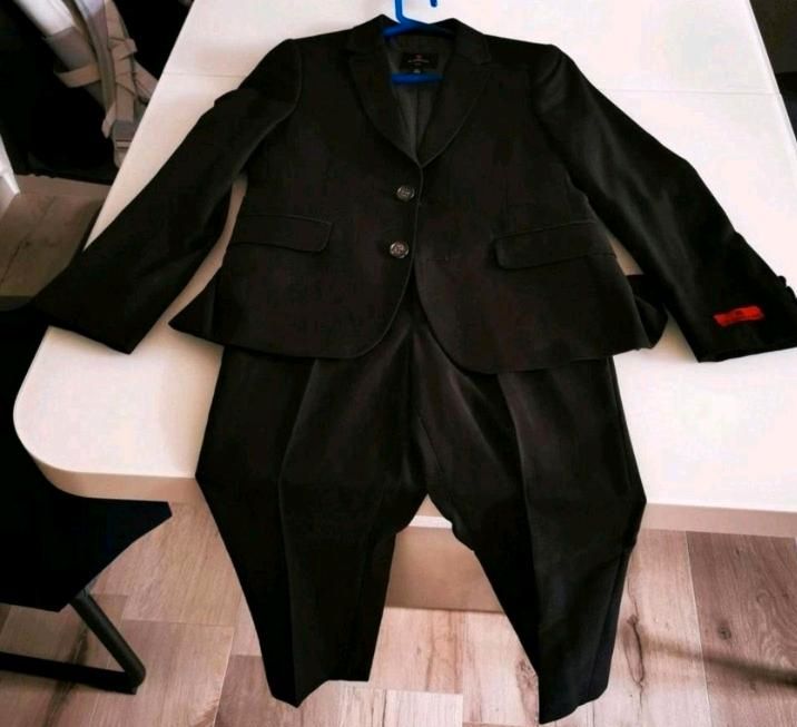 Kinder Anzug schwarz 1x getragen 140 in Dresden