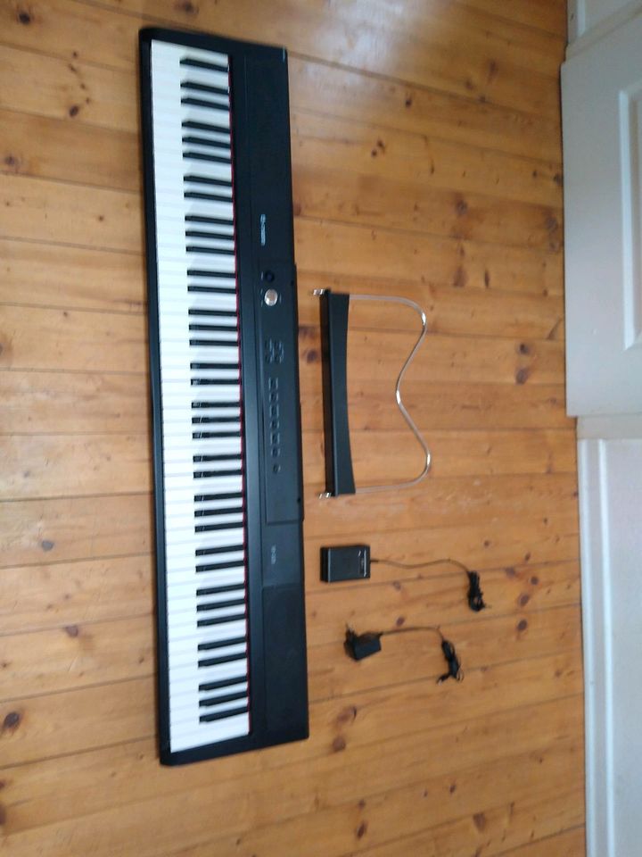 Keyboard Klavier Thomann SP-320 mit Klavier-Ständer in Wolfratshausen