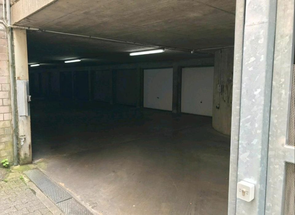 Garage + Stellplatz zu verkaufen in Aachen Brand "Marienburgerstr in Aachen
