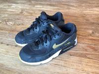 Original *NIKE AIR MAX* Sneaker, Mädchen, Gr. 35, schwarz/gold* Baden-Württemberg - Tiefenbronn Vorschau