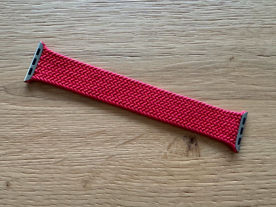 Geflochtenes Solo Loop Apple, 41mm, „Product Red“, Gr. 7 in Idstein