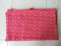 Stoffrest Jersey rot pink grün Blumen ca. 99 x 140 cm Brandenburg - Paulinenaue Vorschau