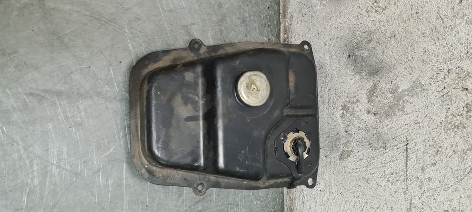 Kymco super 8 Benzin tank Tank Anlage rost frei 19526 in Düren