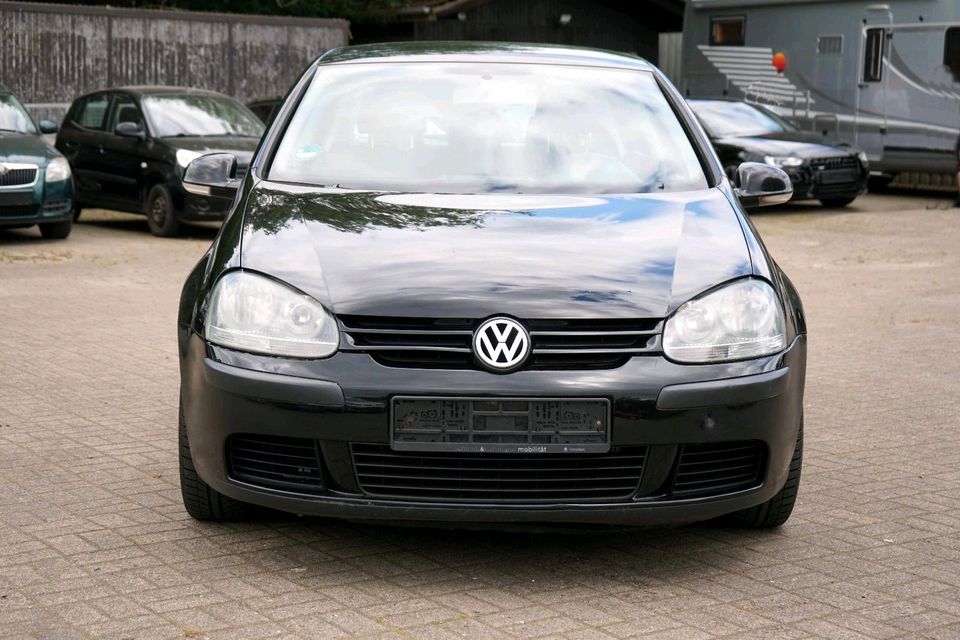 VW Golf  1.4 FSI Comfortline,90 PS,Klima,Allwetterrfn.,TÜV Neu! in Rellingen