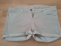 kurze Hose Jeansshorts Damen Größe L Takko Fashion Sachsen-Anhalt - Halle Vorschau