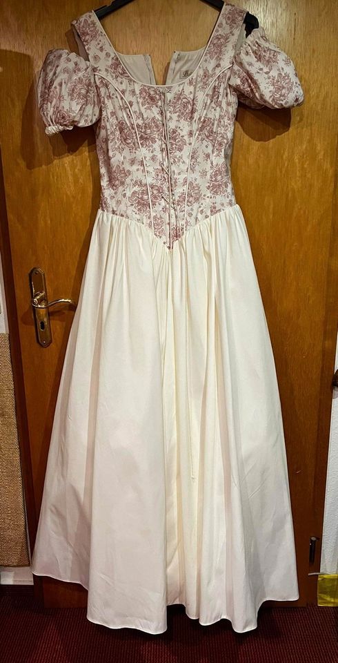 Brautkleid Kleid Hochzeit in Hirschfelde