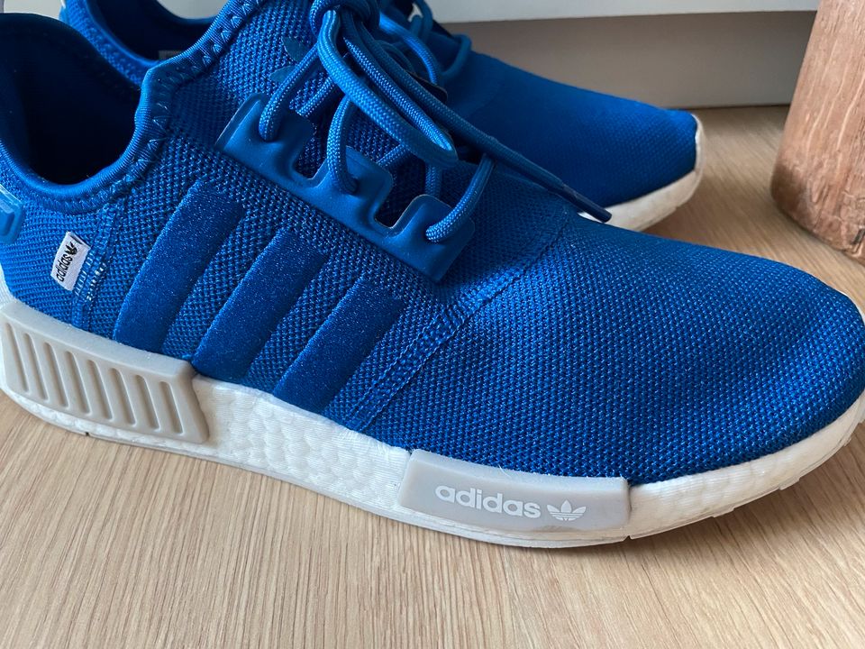 Adidas NMD R1 blau Gr. 41ü in München