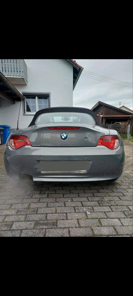 BMW Z4 Roadster Cabrio in Schöllnach