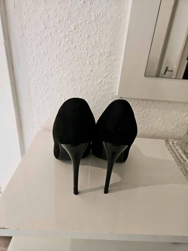 Schuhe schwarz in Hagen