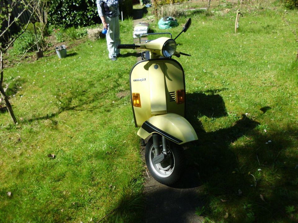 Vespa 50 PK XL Original nur 3000 km sofort fahrbereit in Lübeck