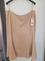 Sommerlicher Rock BASLER. Neu Gr 48 Nordrhein-Westfalen - Menden Vorschau