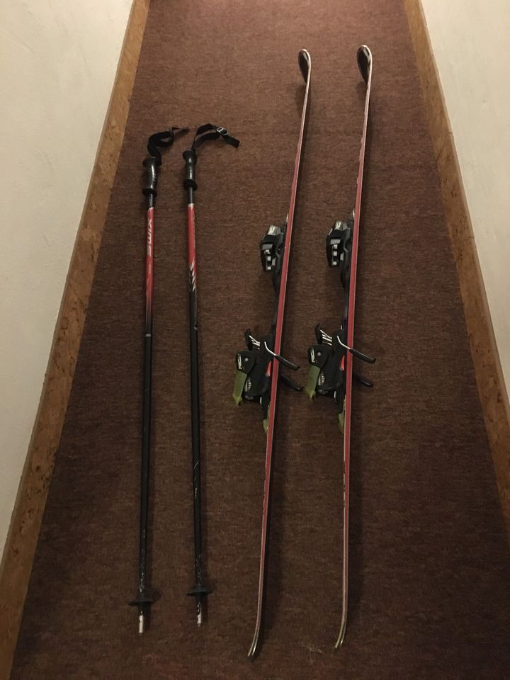 Set Fischer RC4 Ski 165 cm, Skistiefel Gr. 25-25,5, Stöcke 120 cm in Bärenstein