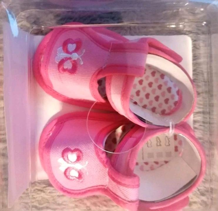 Baby Sandalen Pink Neu Gr. 18/19 in Kiel