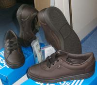 Neue Adidas Hoddlesden Sneaker Wanderschuhe, UK 4 = 36 2/3 Bayern - Beilngries Vorschau