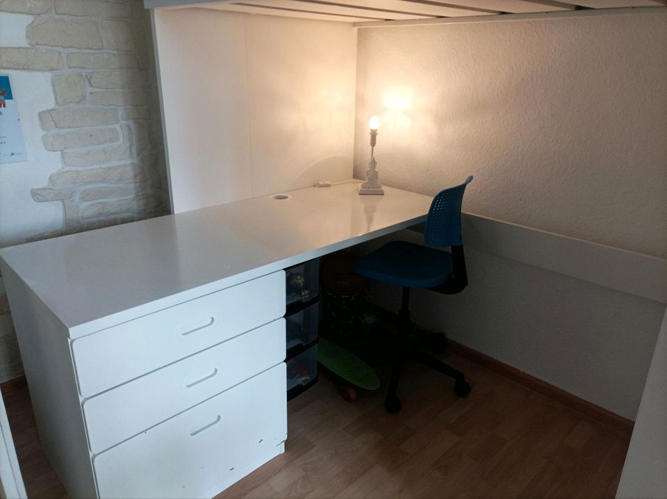 Ikea Hochbett Kombi mit Schreibtisch und Schrank in Kempten