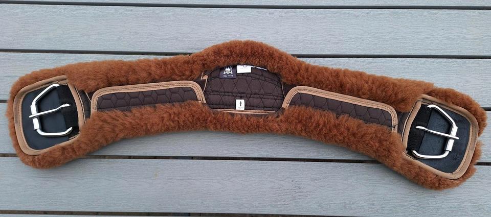 Mattes athletico Lammfell Sattelgurt  Western 75cm/30" braun in Horneburg
