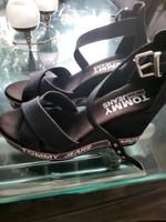 tommy hilfiger sandalen Bayern - Erlangen Vorschau