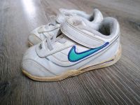 Nike Sneaker weiß Gr. 23,5 Klettverschluss Sachsen - Großharthau-Seeligstadt Vorschau