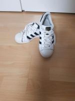 Adidas Superstar Sneaker/Sportschuhe, weiß, Gr. 37 1/3 Baden-Württemberg - Leonberg Vorschau
