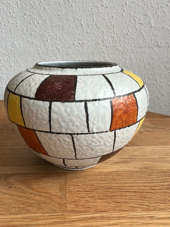 Ilkra Keramik Vase mit geometrischen Muster. in Berlin